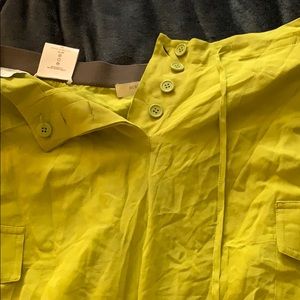 Never worn BCBG pants can fit small or medium